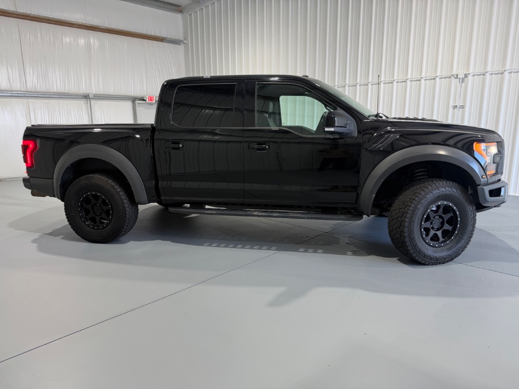 2018 Ford F-150 - $33,999