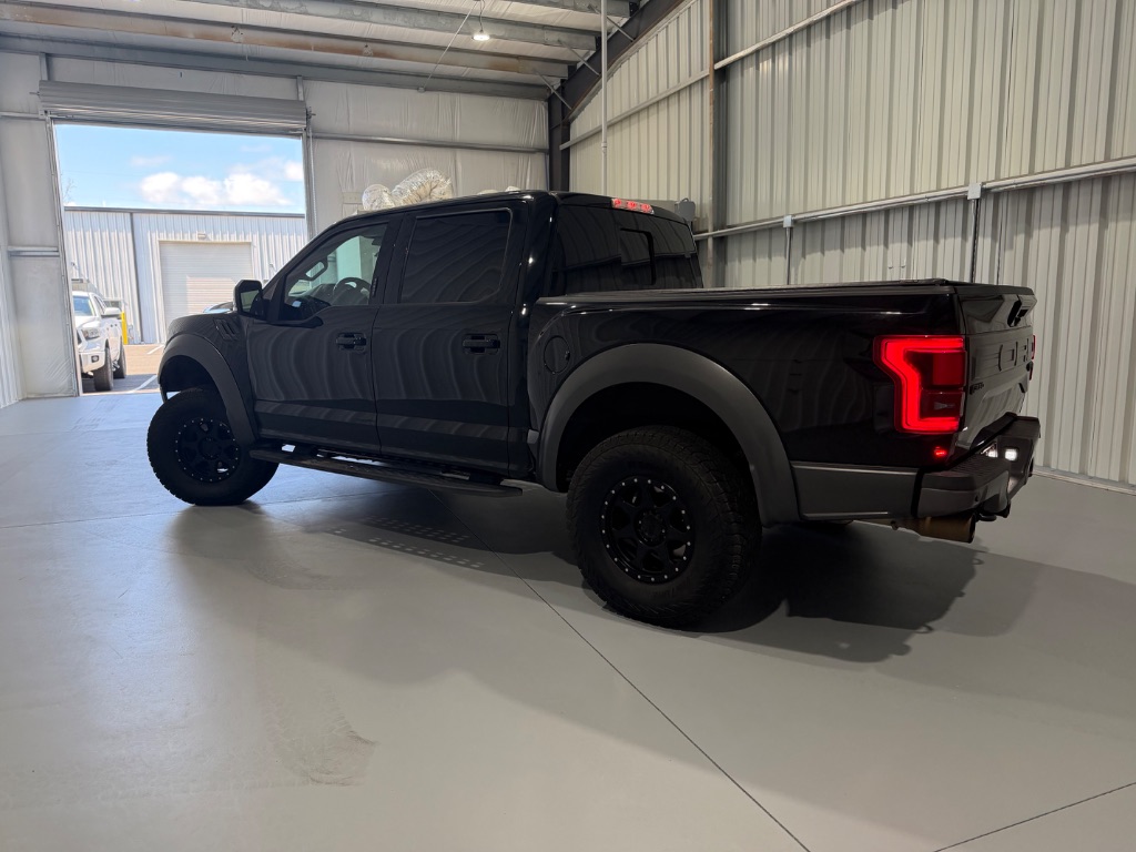 2018 Ford F-150 - $33,999
