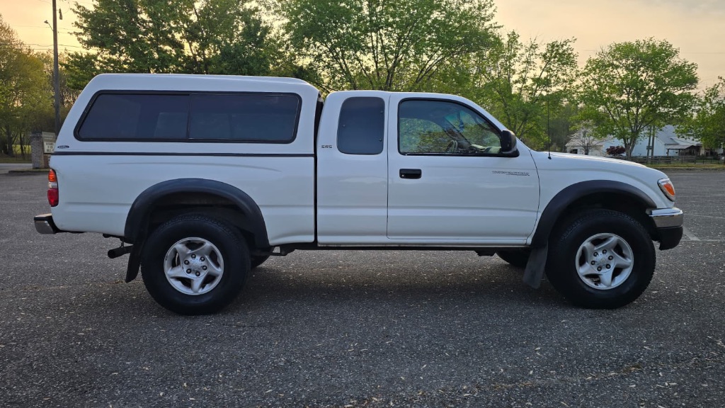 2004 Toyota Tacoma - $8,999