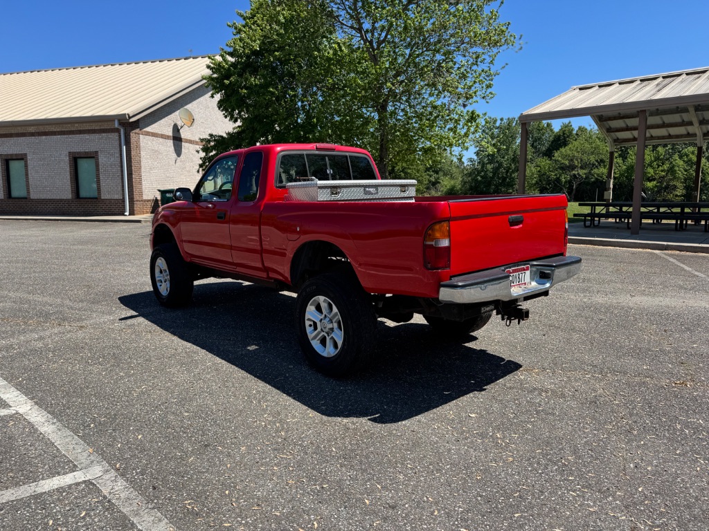 2000 Toyota Tacoma - $5,499