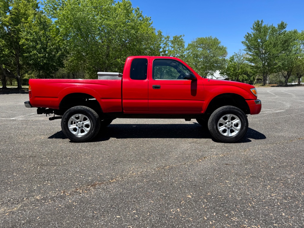 2000 Toyota Tacoma - $5,499