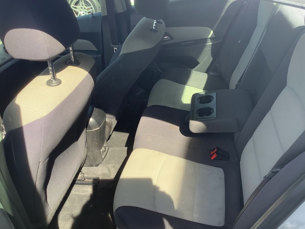 2013 Chevrolet Cruze LS Auto photo