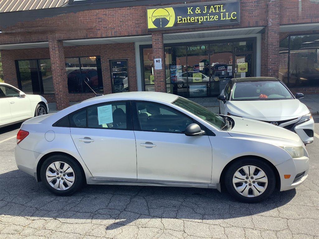 2013 Chevrolet Cruze LS Auto photo