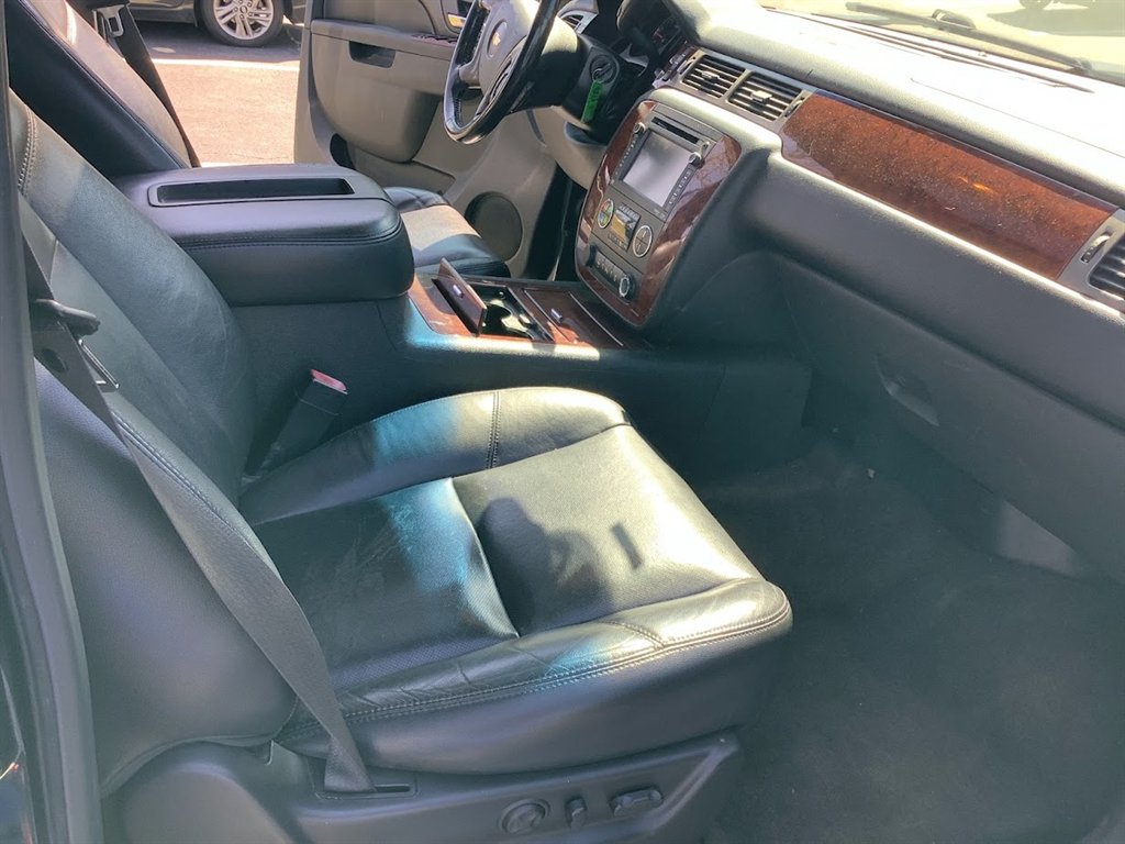 2012 Chevrolet Suburban LTZ 1500 photo