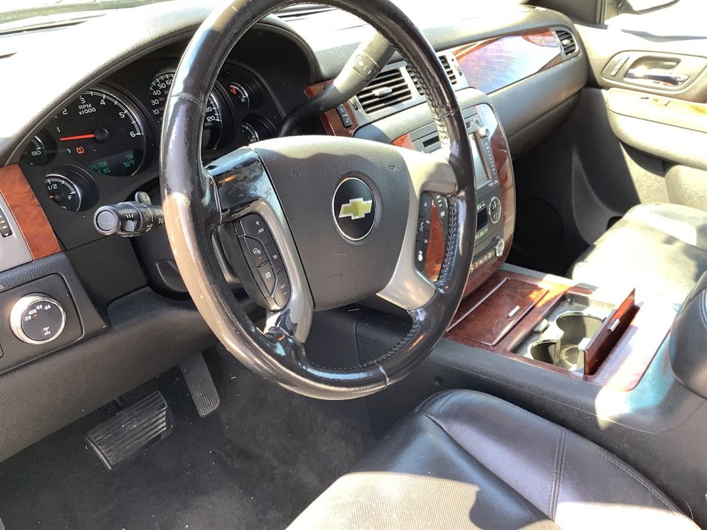 2012 Chevrolet Suburban LTZ 1500 photo