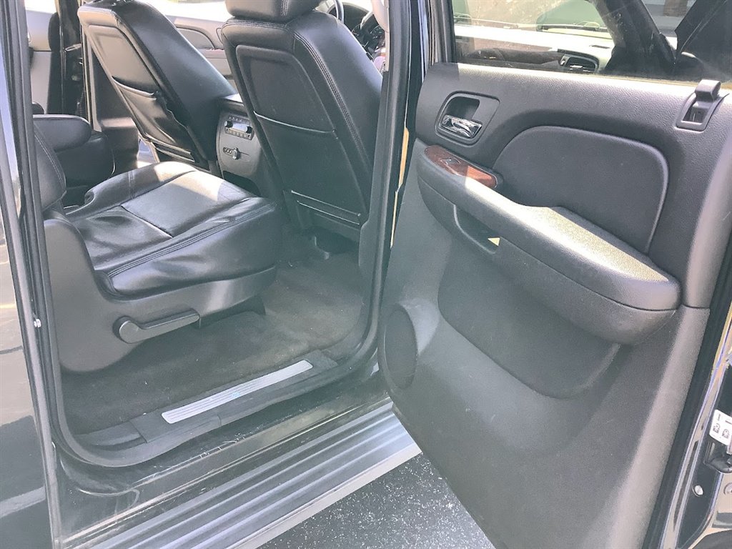 2012 Chevrolet Suburban LTZ 1500 photo