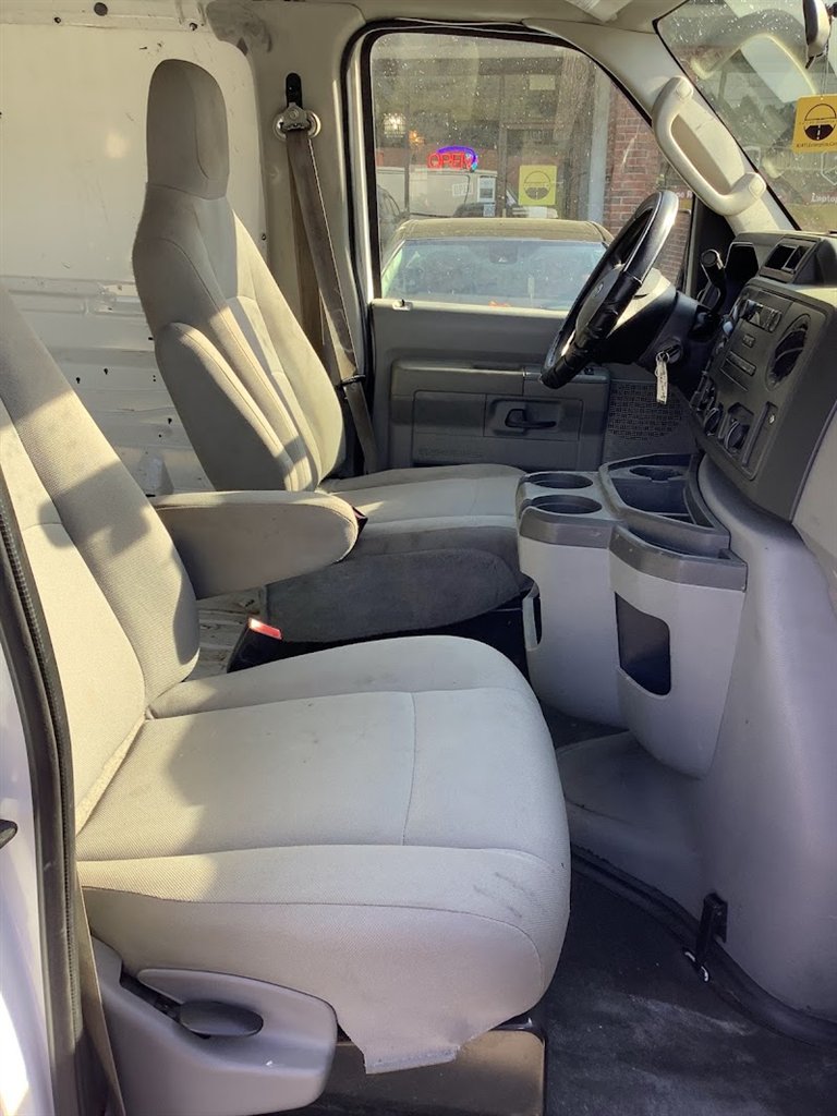2014 Ford Transit Connect - $16,700