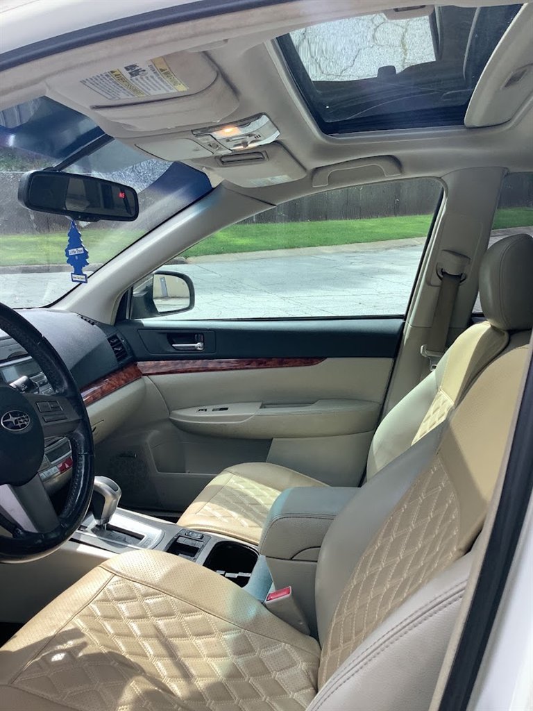 2010 Subaru Outback - $3,500