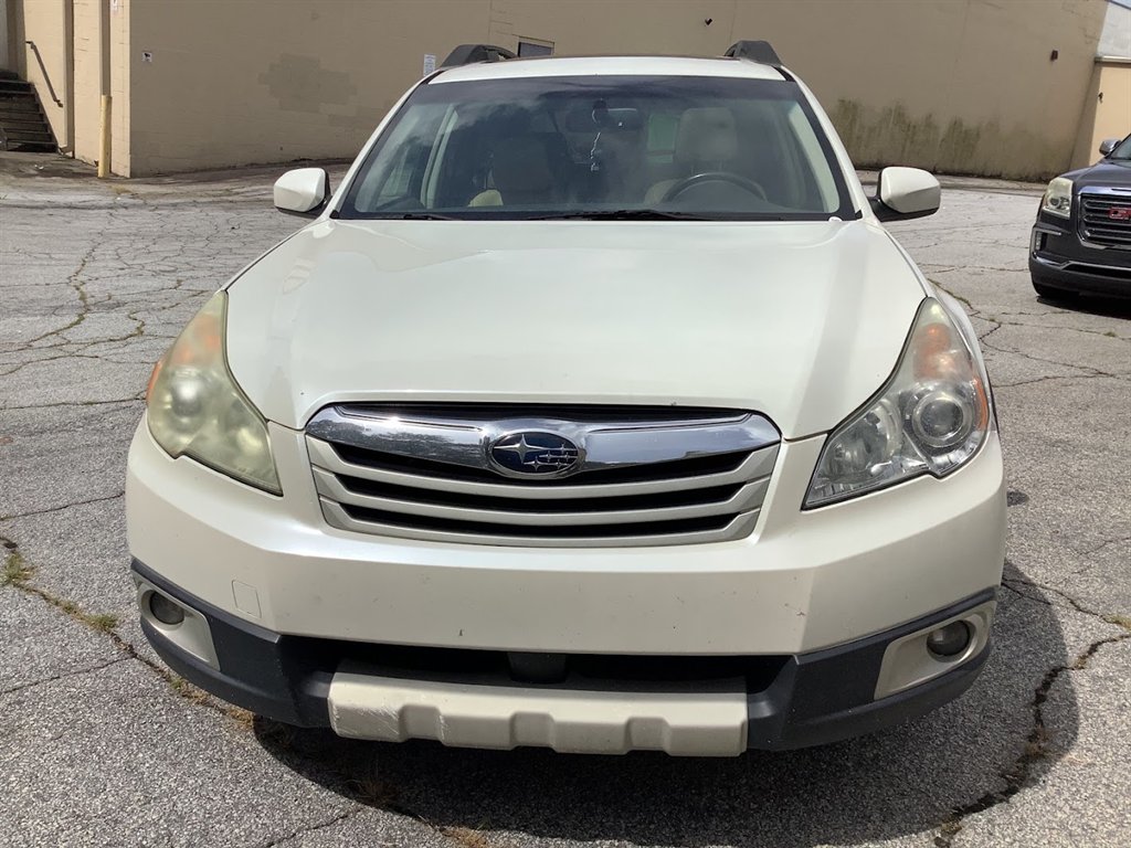 2010 Subaru Outback - $3,500