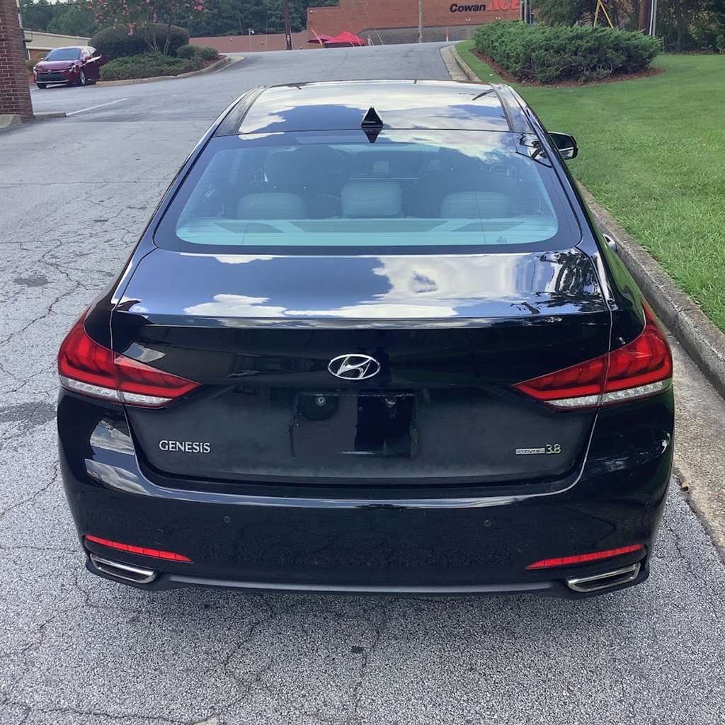 2015 Hyundai Genesis - $15,208