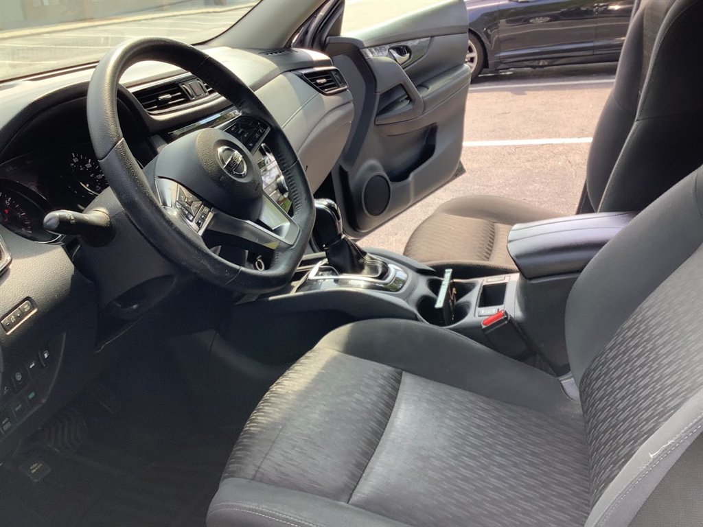 2019 Nissan Rogue - $16,800