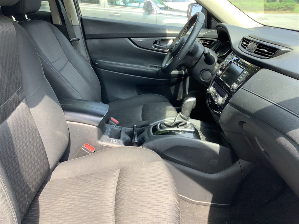 2019 Nissan Rogue - $16,800