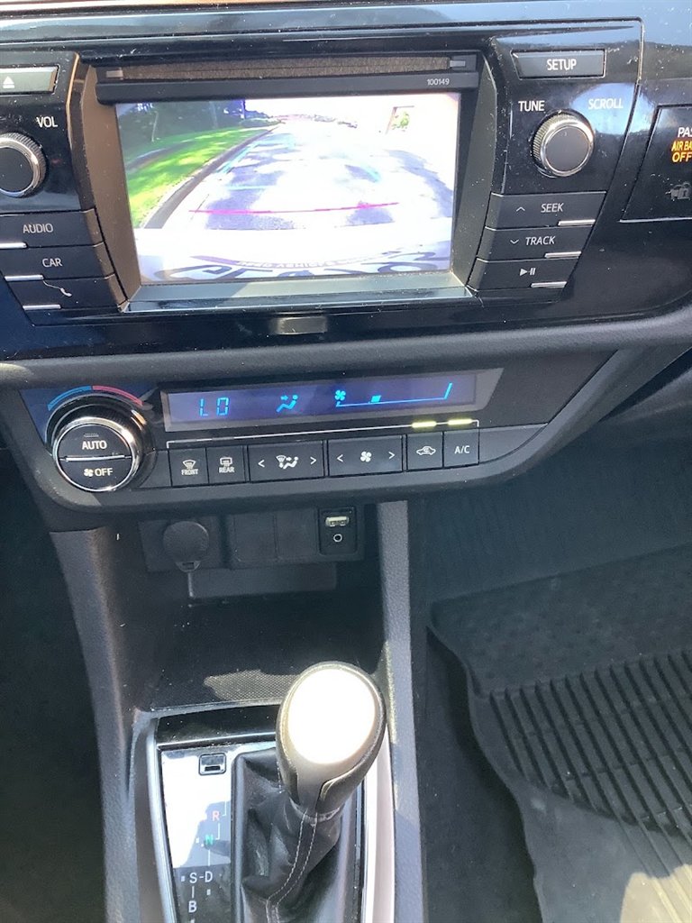 2015 Toyota Corolla - $12,950