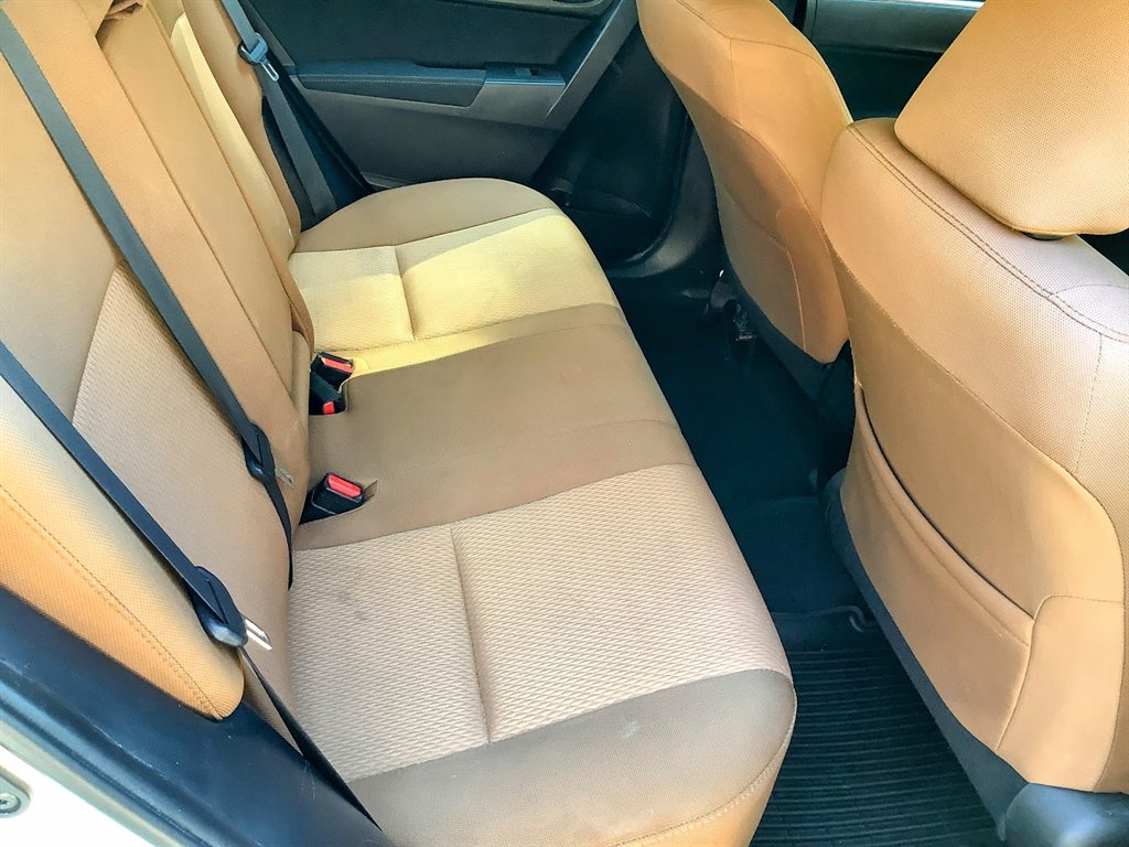 2015 Toyota Corolla - $12,950