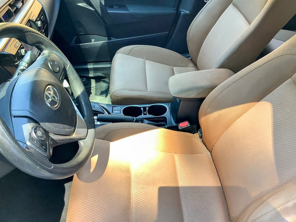 2015 Toyota Corolla - $12,950