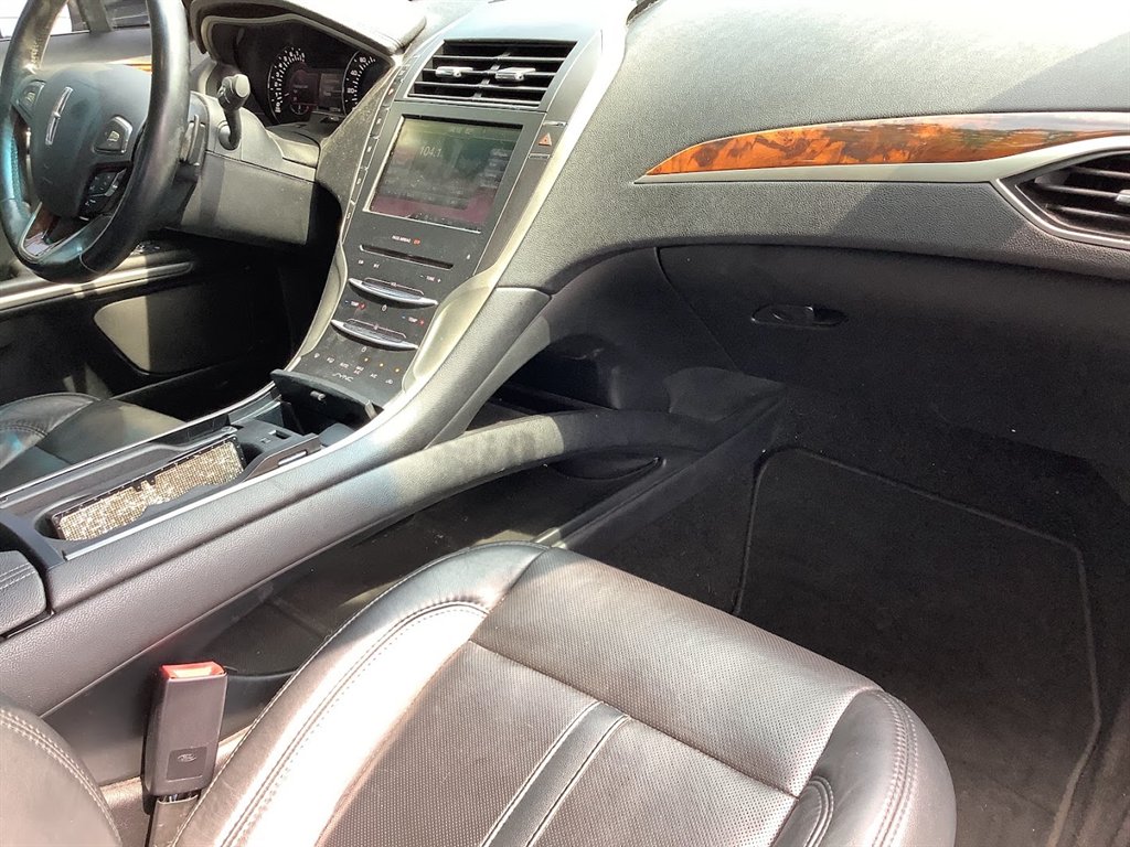 2015 Lincoln MKZ - $12,730