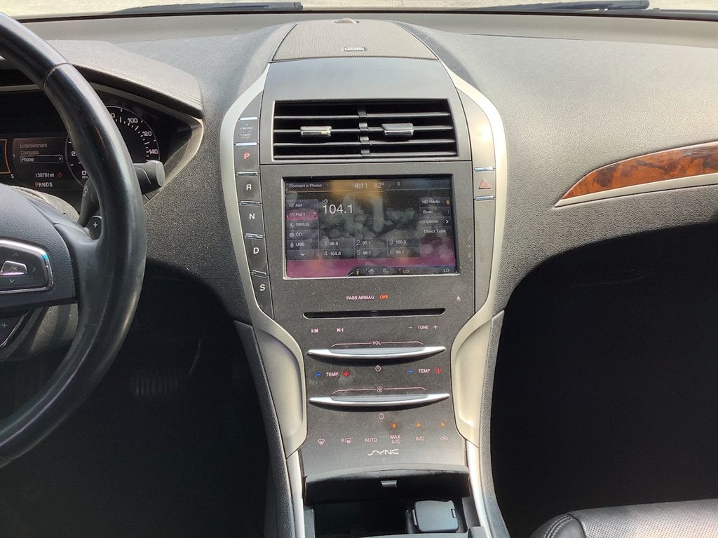2015 Lincoln MKZ - $12,730
