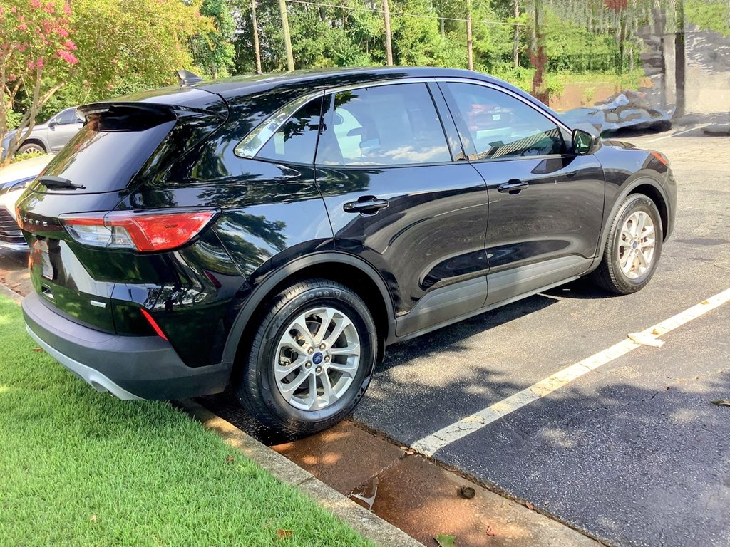 2020 Ford Escape - $14,995