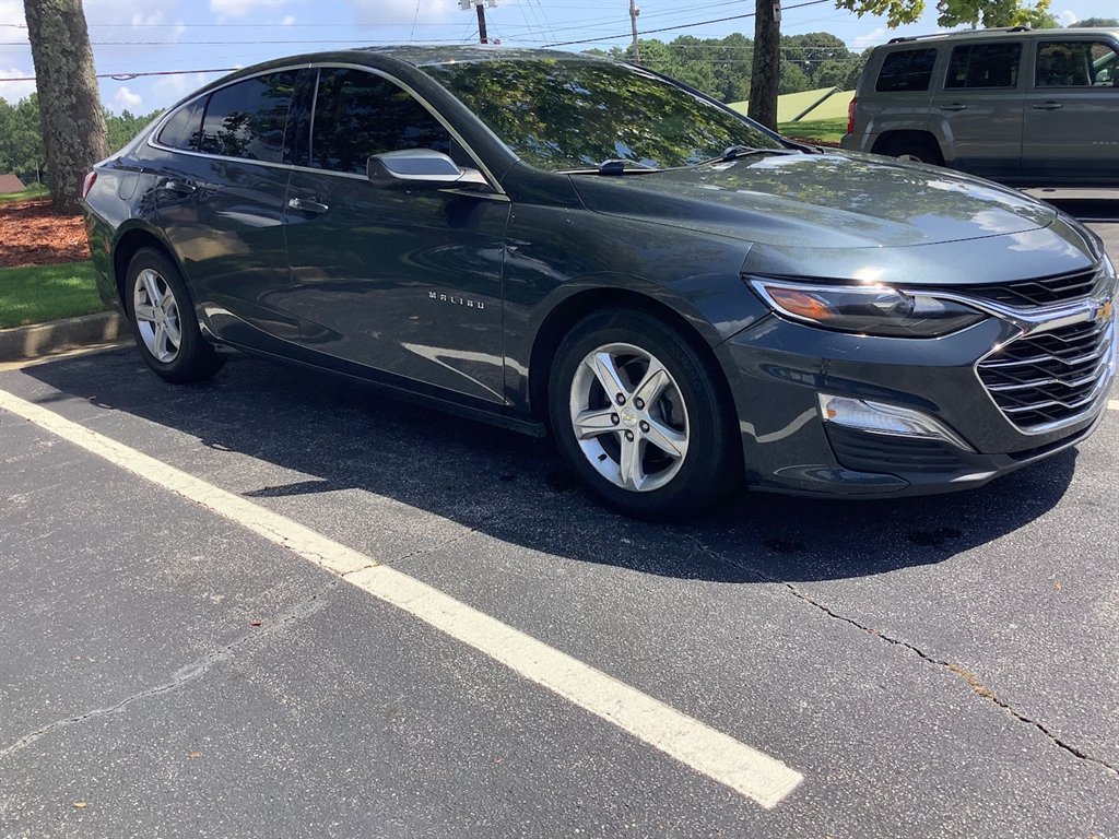 2021 Chevrolet Malibu - $13,300