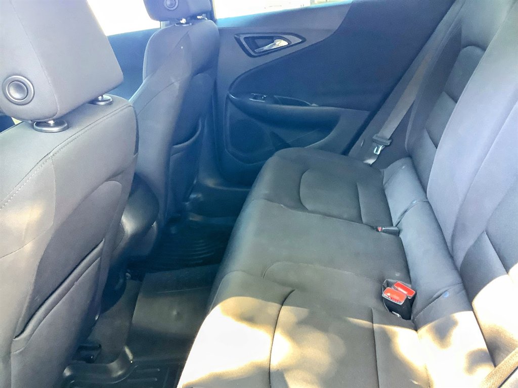 2021 Chevrolet Malibu - $13,300