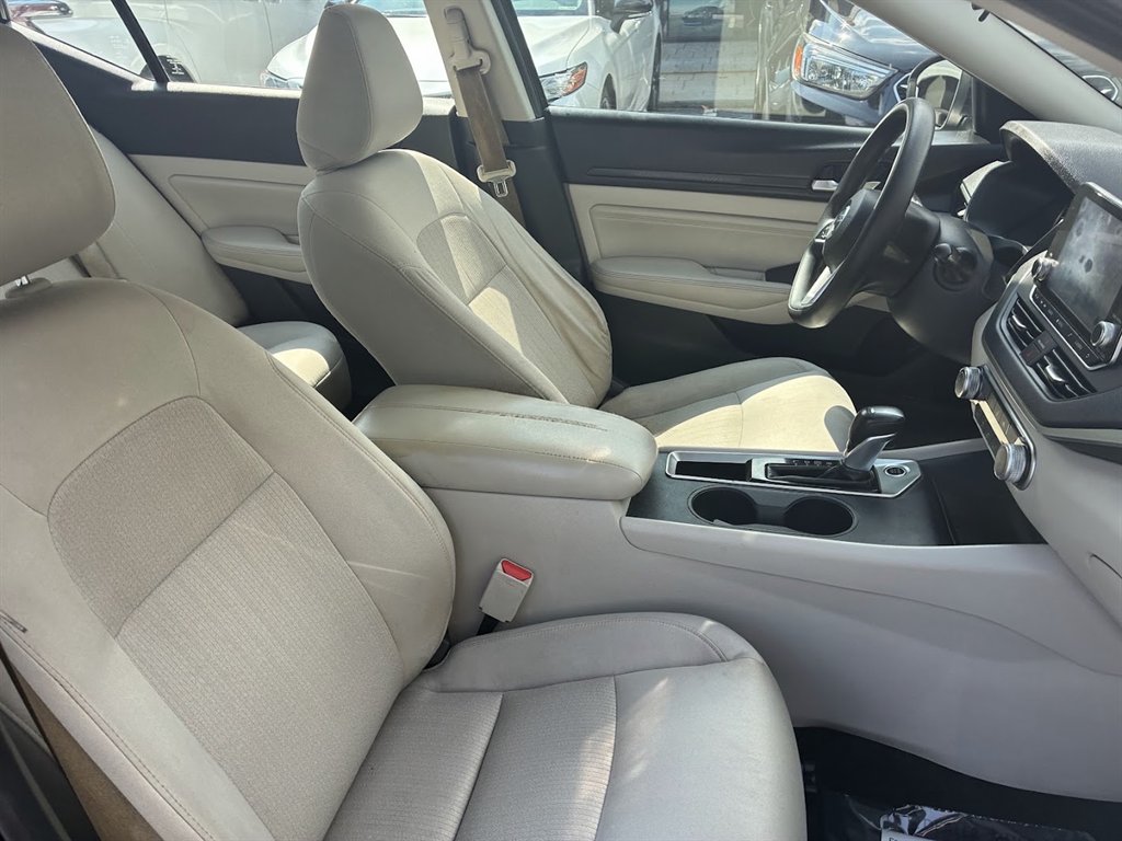2019 Nissan Altima - $15,800