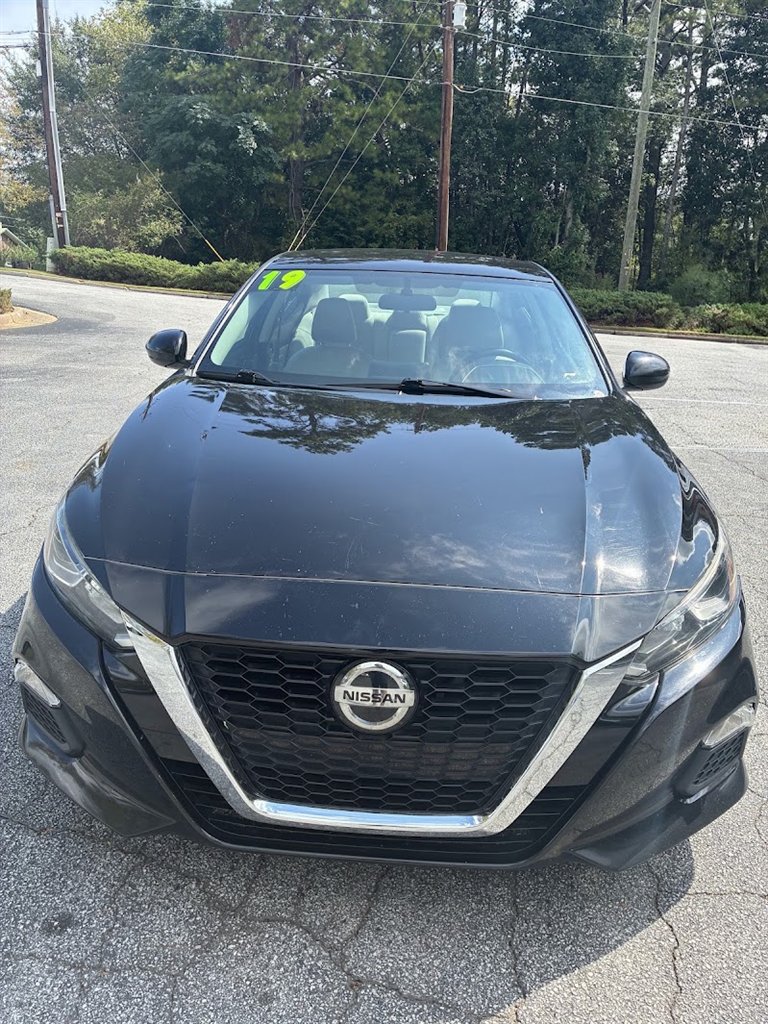 2019 Nissan Altima - $15,800