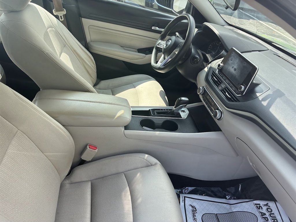 2019 Nissan Altima - $15,800