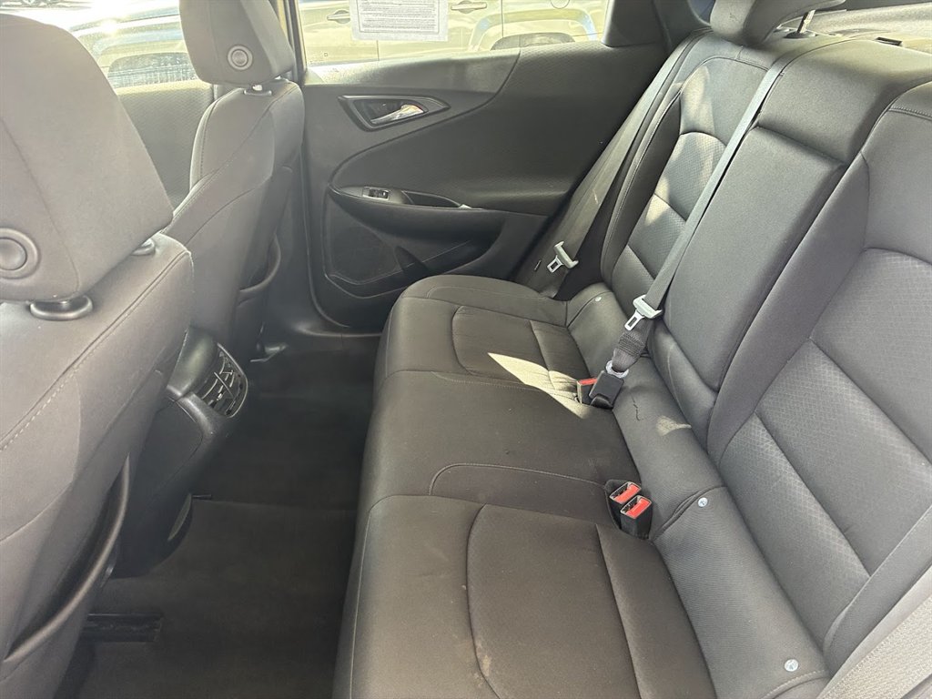 2020 Chevrolet Malibu - $15,180