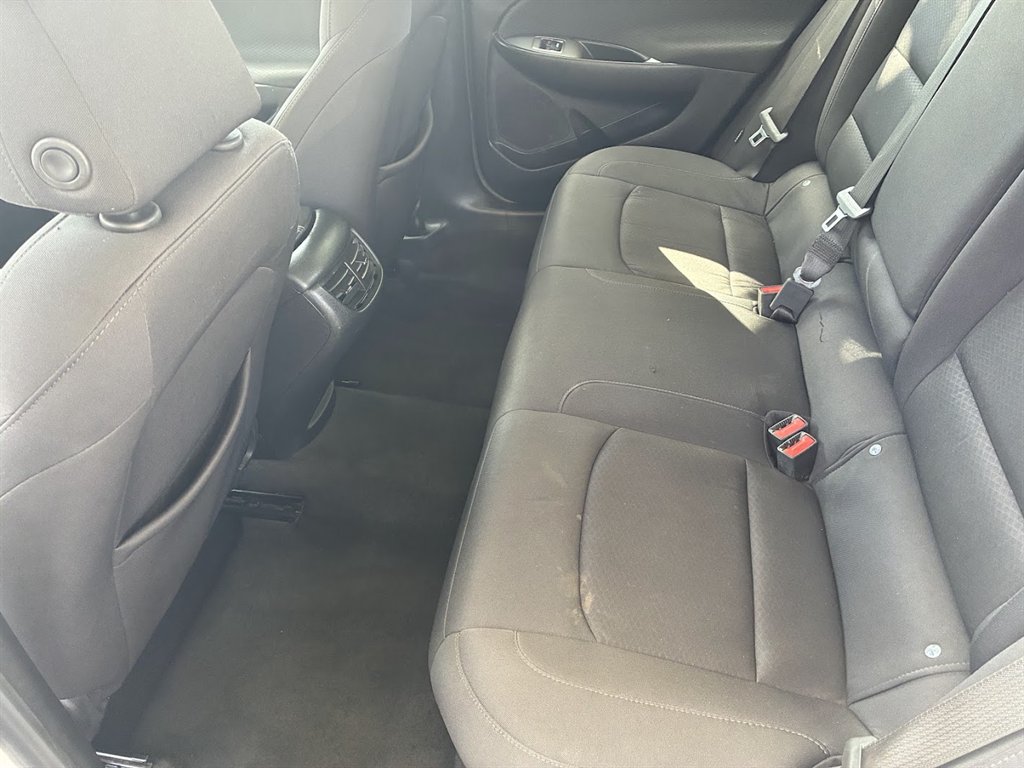 2020 Chevrolet Malibu - $15,180