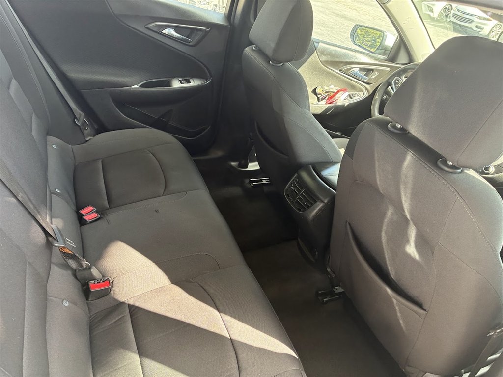 2020 Chevrolet Malibu - $15,180