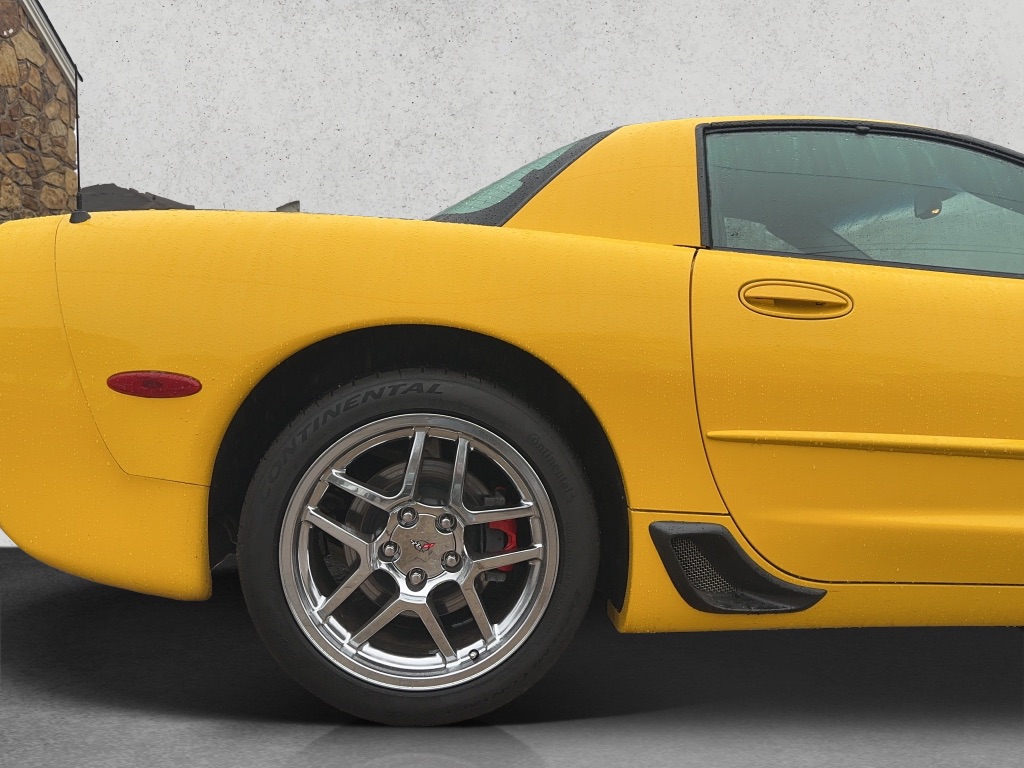 2003 CHEVROLET Corvette Coupe - $29,477