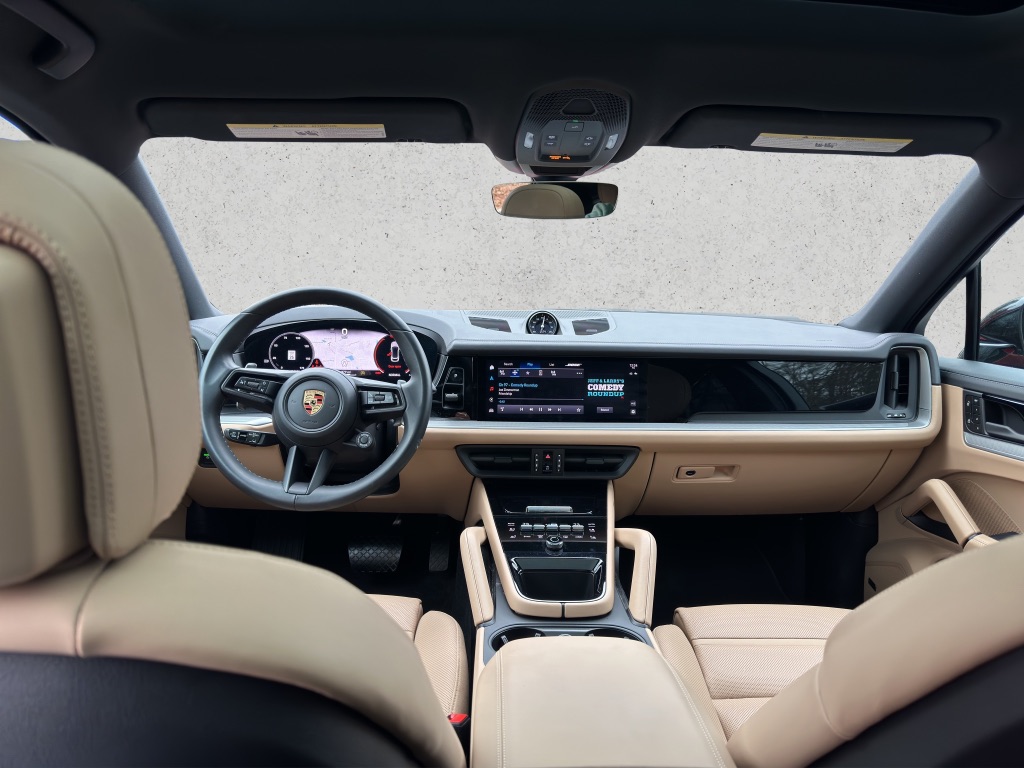 2024 Porsche Cayenne Coupe photo 14