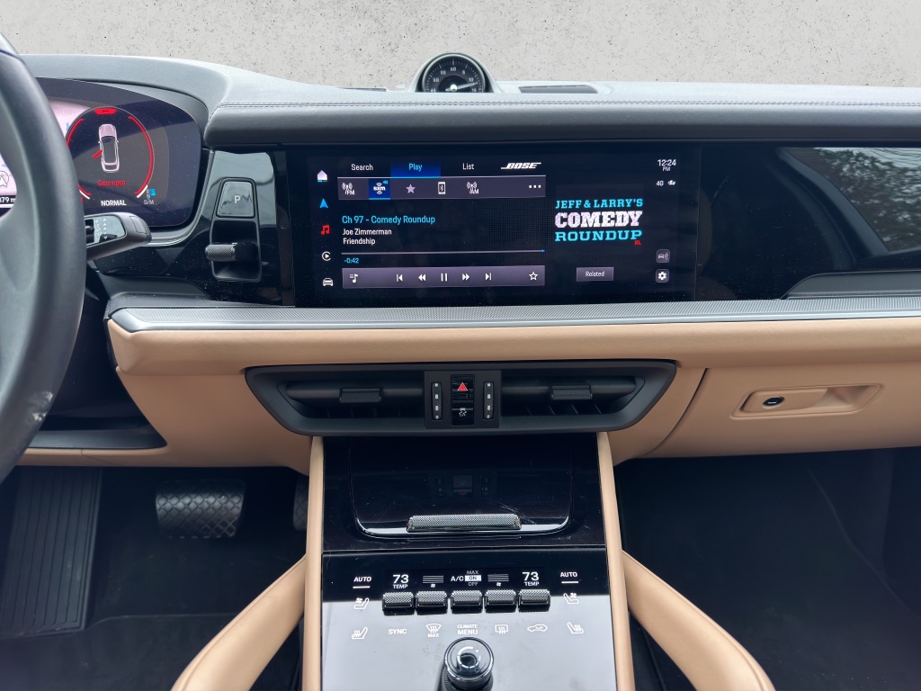 2024 Porsche Cayenne Coupe photo 15