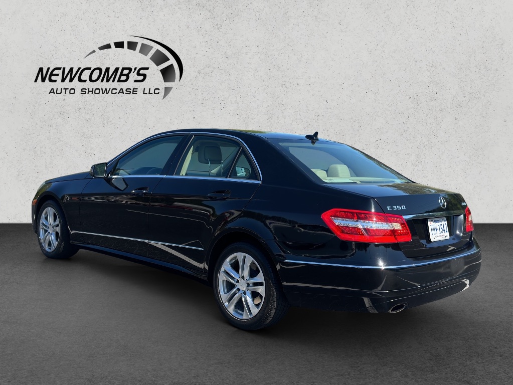 2011 Mercedes-Benz E-Class E350 4MATIC Luxury photo