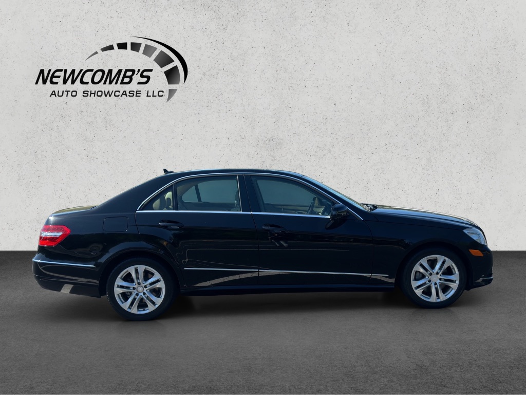 2011 Mercedes-Benz E-Class E350 4MATIC Luxury photo