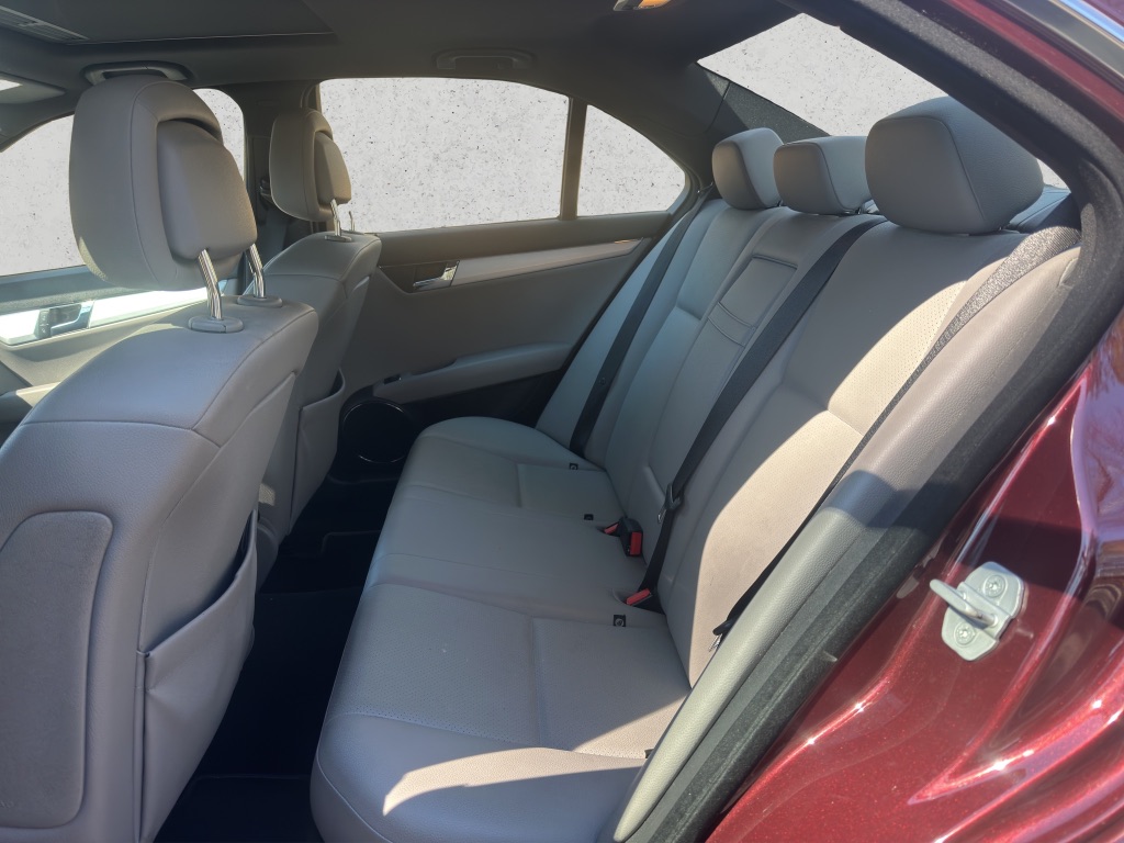 2008 Mercedes-Benz C-Class C300 photo
