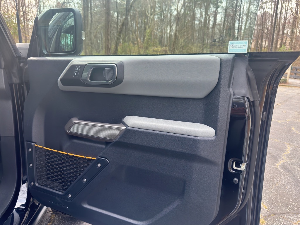 2023 Ford Bronco Black Diamond photo