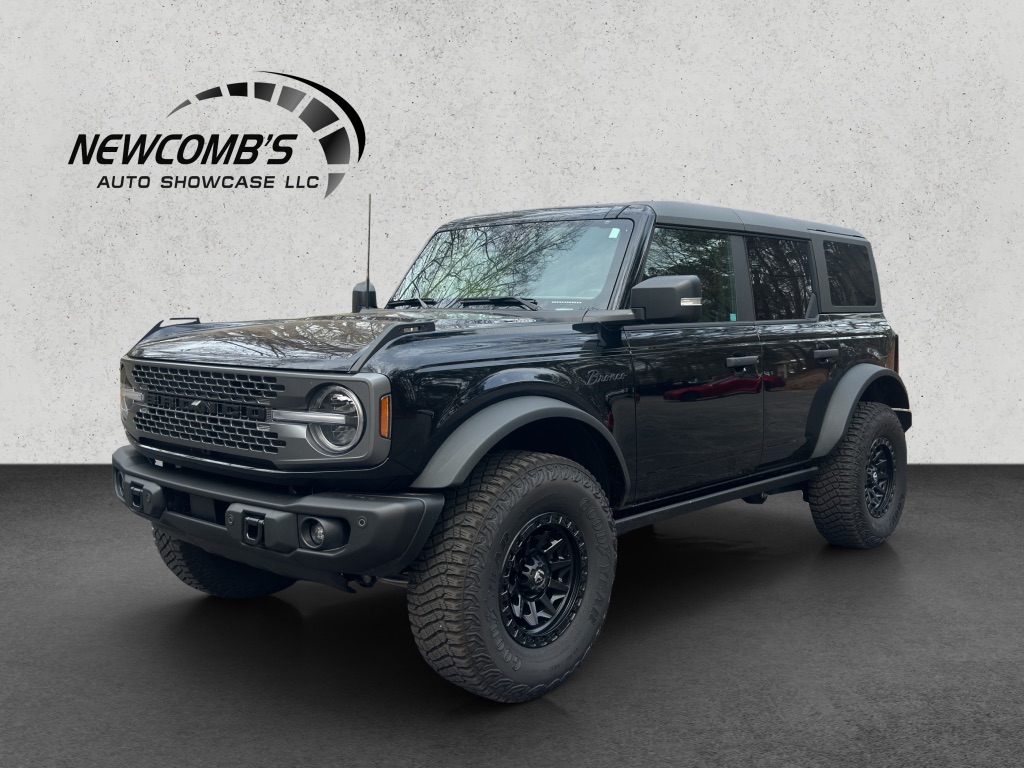 2023 Ford Bronco Black Diamond photo