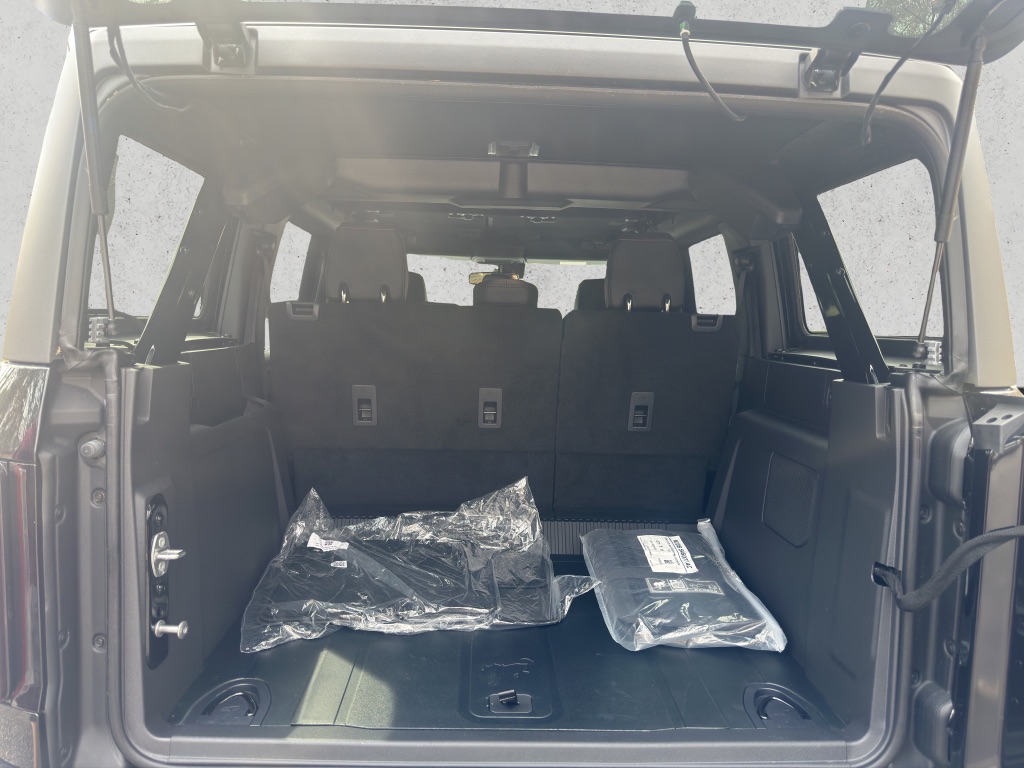 2023 Ford Bronco Black Diamond photo
