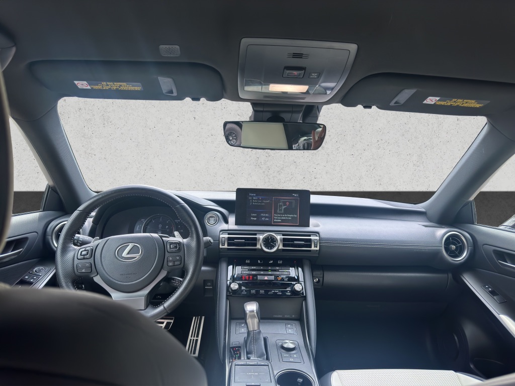 2021 Lexus IS 350 photo