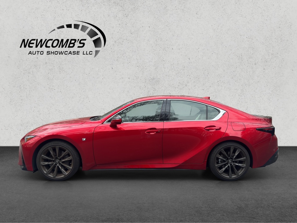 2021 Lexus IS 350 photo