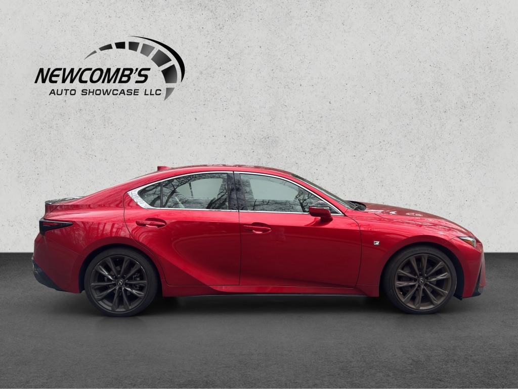 2021 Lexus IS 350 photo