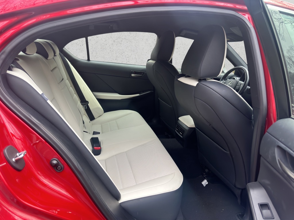 2021 Lexus IS 350 photo