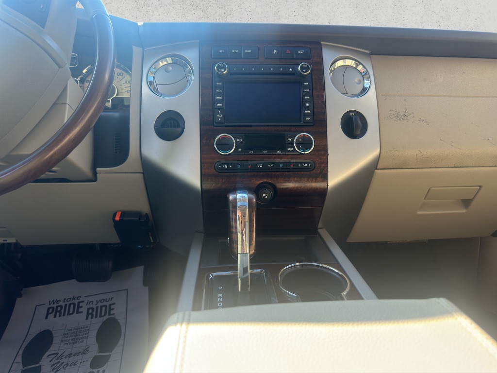 2010 Ford Expedition Limited photo