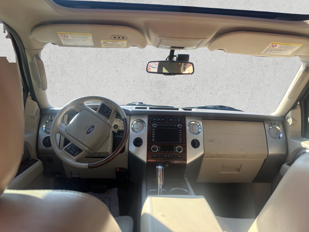 2010 Ford Expedition Limited photo