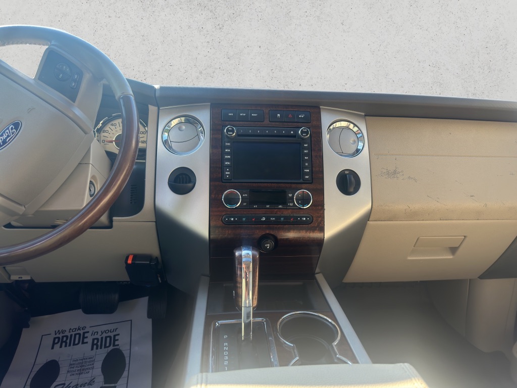 2010 Ford Expedition Limited photo