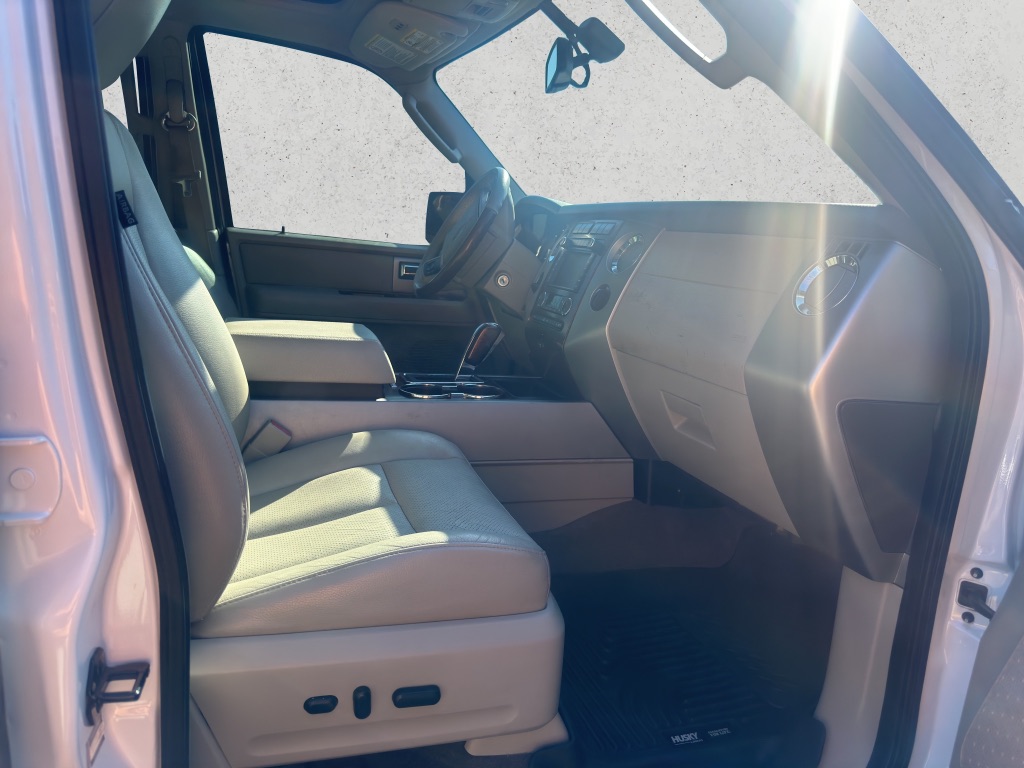 2010 Ford Expedition Limited photo