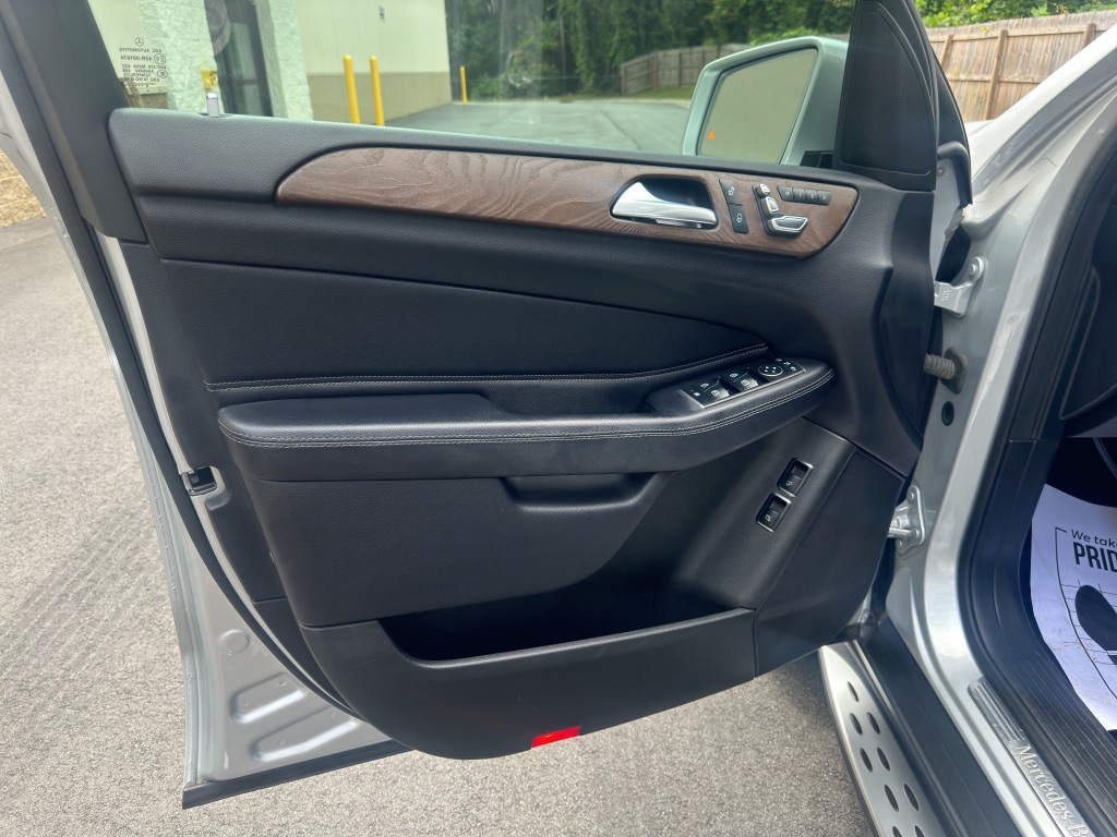 2017 Mercedes-Benz GLS GLS450 photo