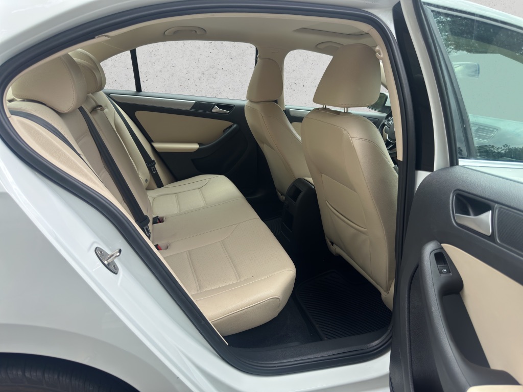 2017 Volkswagen Jetta SE photo