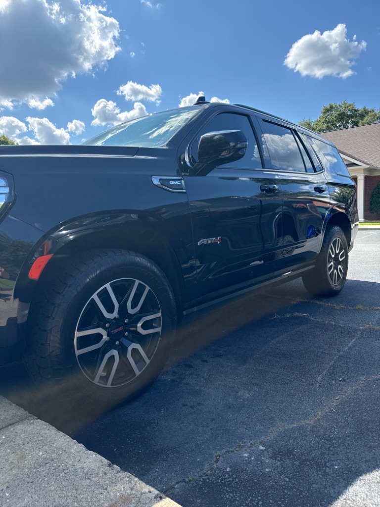 2023 GMC Yukon